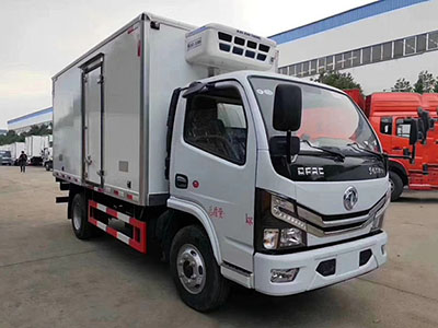 国六东风多利卡程力冷藏车