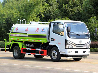 国六东风多利卡D6洒水车(5方)