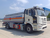 国六解放油罐车