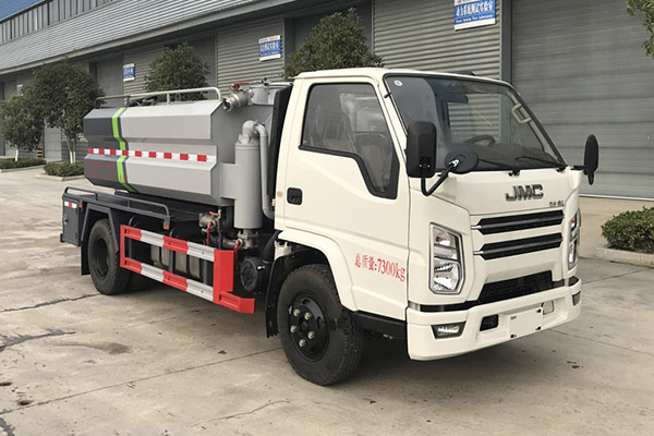 江铃清洗吸污车