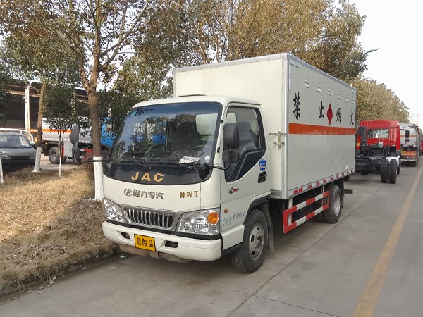 江淮4.1米防爆车